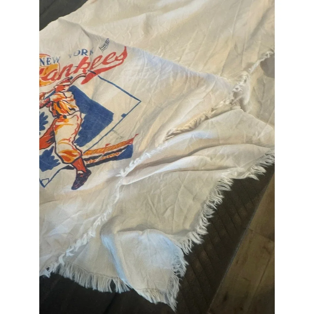 New York Yankees Baseball Graphic Scarf White Frayed Edge Vintage Style MLB